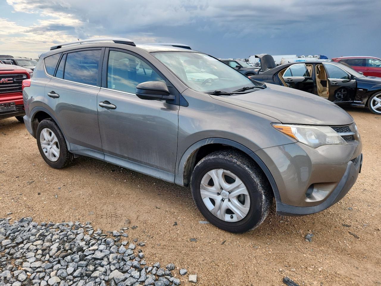 2013 TOYOTA RAV 4 — VIN JTMZFREV3DD025794 — photo 4
